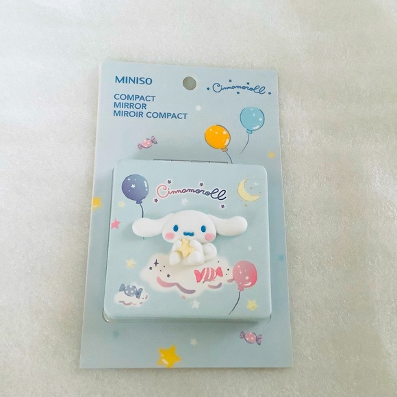 Sanrio Cinnamoroll Compact Mirror - Picture 2 of 3